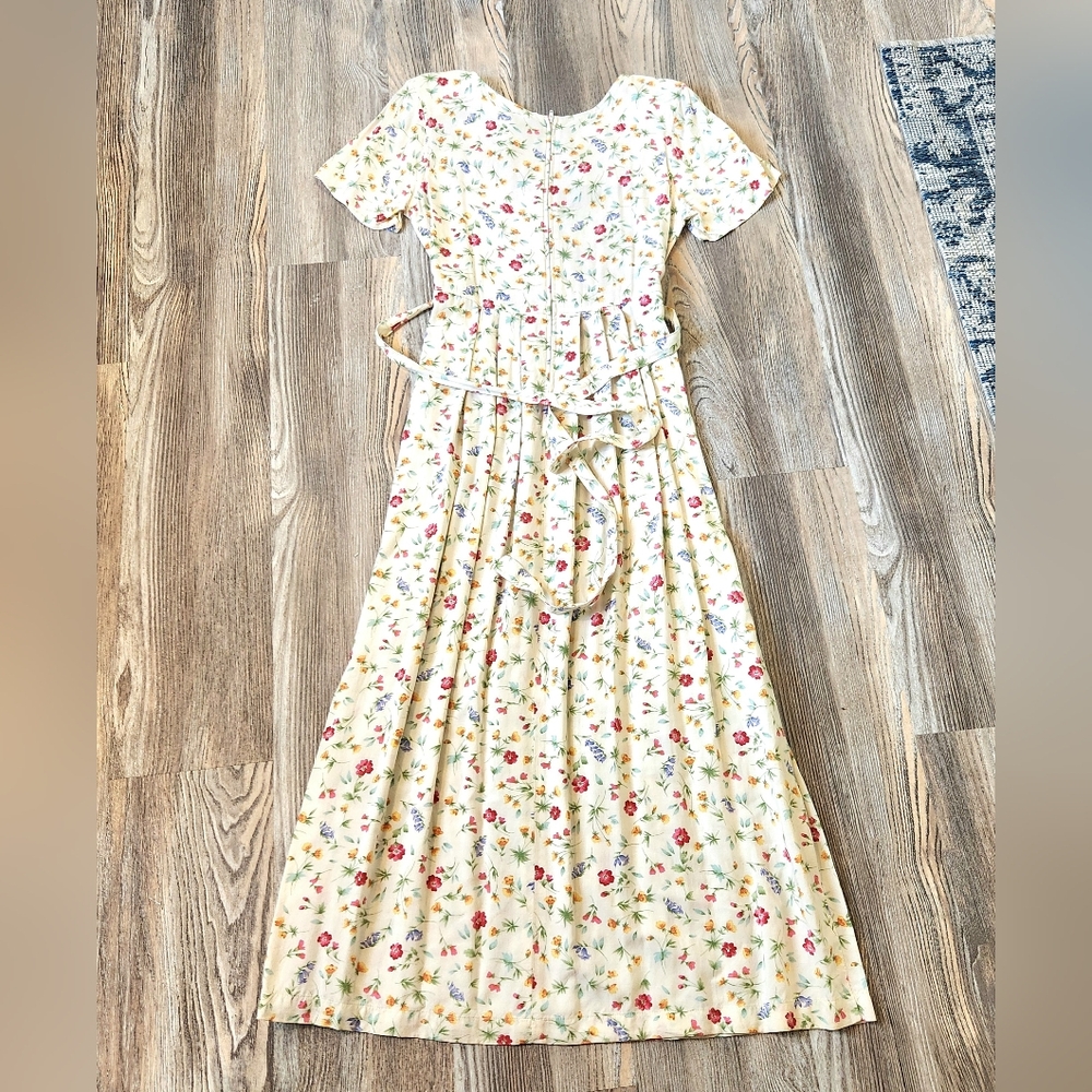 Floral Cream Maxi Dress with Side Ties - Picture 2 of 14
